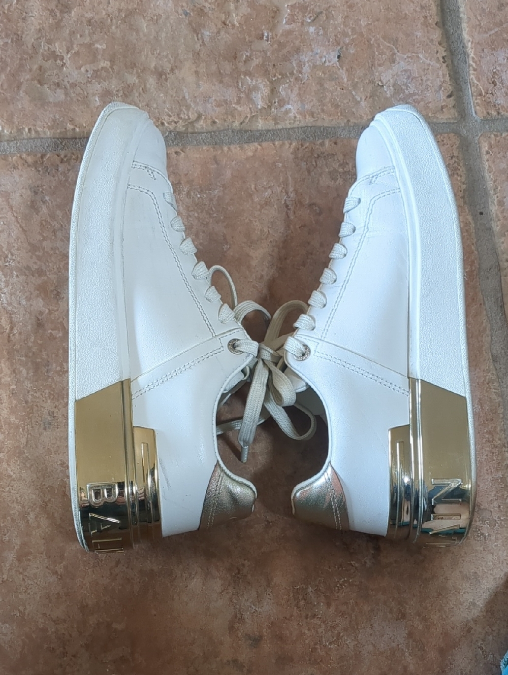 Balmain White & Gold Leather B-Court Low-Top Sneakers - Picture 7 of 8
